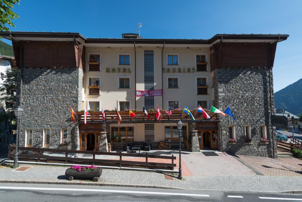 Hotel Tourist Valtournenche Exterior photo